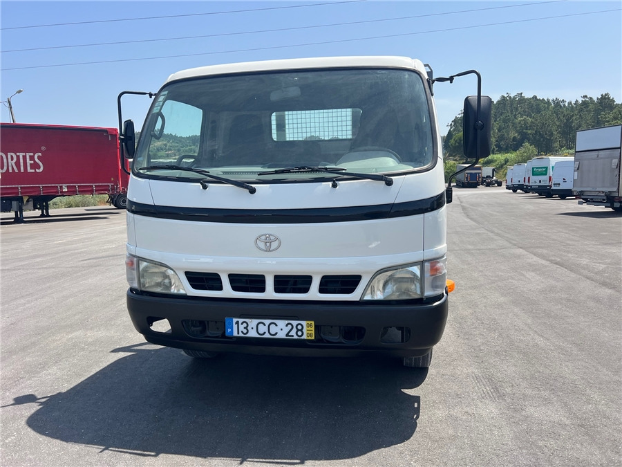 TOYOTA DYNA - Φορτηγό ανατρεπόμενο: φωτογραφία 3 TOYOTA DYNA - Φορτηγό ανατρεπόμενο: φωτογραφία 3