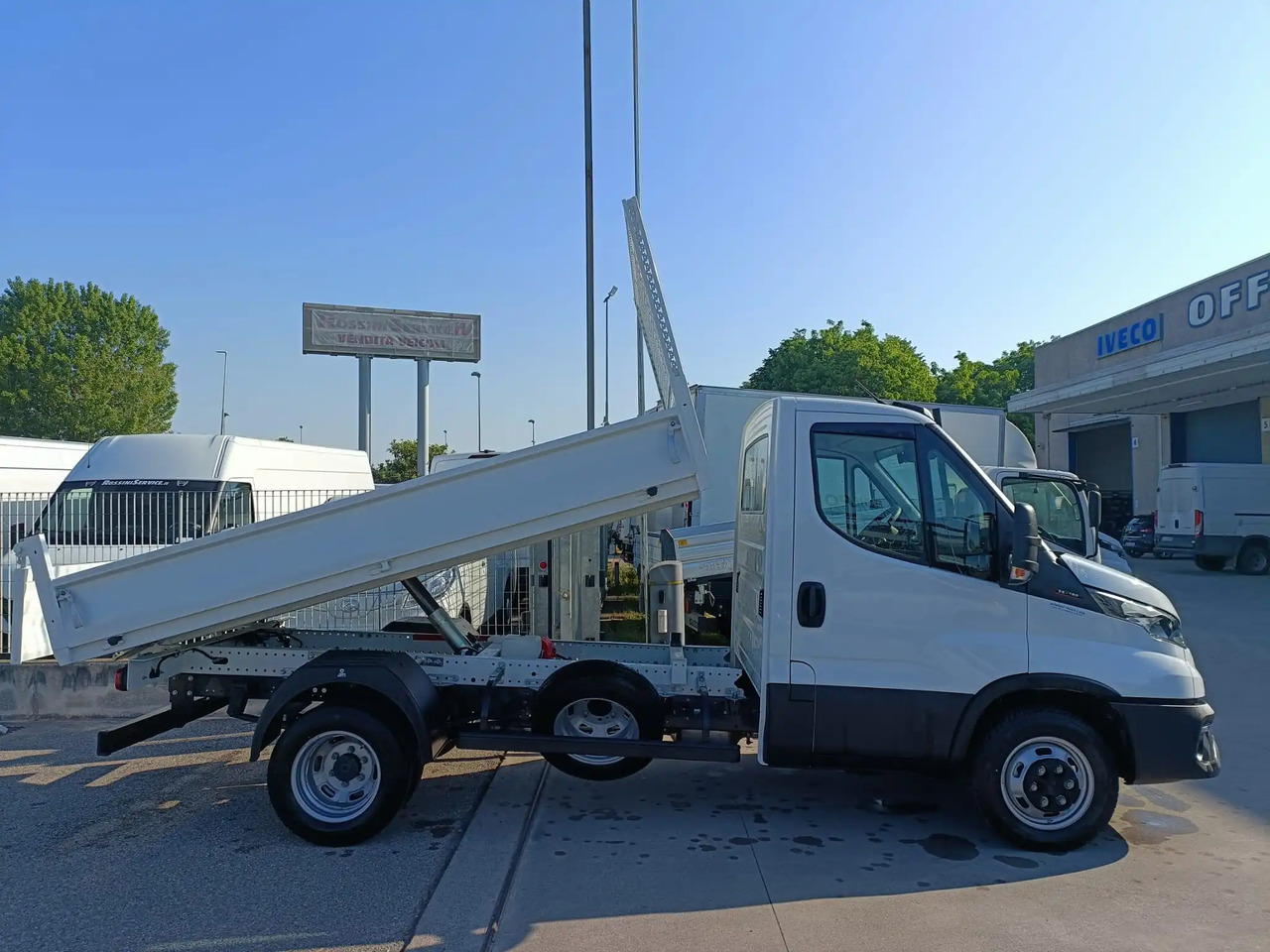IVECO DAILY 35C16 NUOVO 3.0 cc MOD: 2025 RIBALTABILE - Όχημα με ανατρεπομενη καροτσα: φωτογραφία 3 IVECO DAILY 35C16 NUOVO 3.0 cc MOD: 2025 RIBALTABILE - Όχημα με ανατρεπομενη καροτσα: φωτογραφία 3