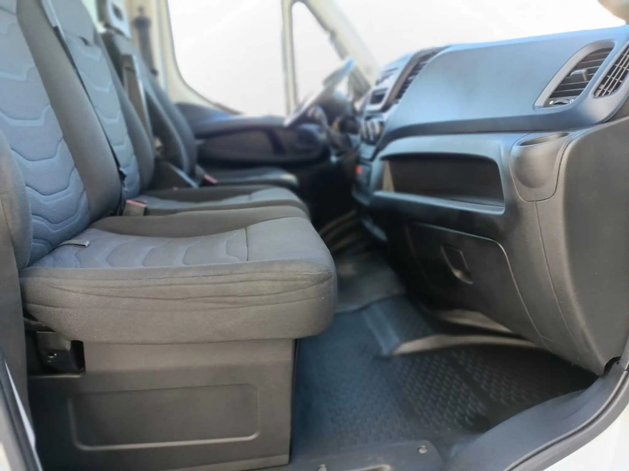 IVECO DAILY 60C18 RIBALTABILE CON GRU - Φορτηγό ανατρεπόμενο: φωτογραφία 4 IVECO DAILY 60C18 RIBALTABILE CON GRU - Φορτηγό ανατρεπόμενο: φωτογραφία 4