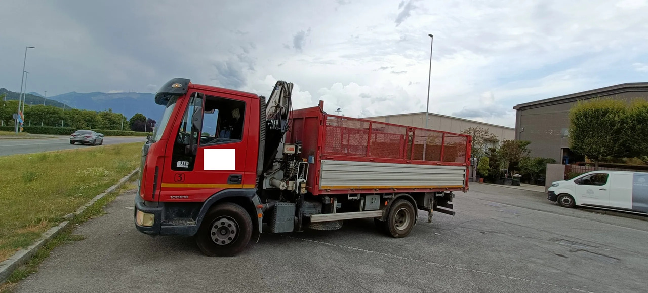 IVECO EUROCARGO 100E18 RIBALTABILE CON GRU - Φορτηγό ανατρεπόμενο: φωτογραφία 2 IVECO EUROCARGO 100E18 RIBALTABILE CON GRU - Φορτηγό ανατρεπόμενο: φωτογραφία 2