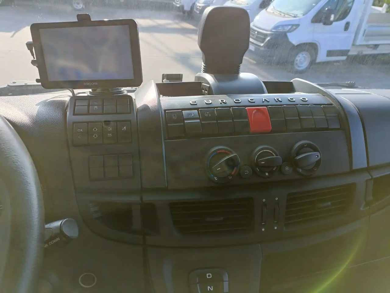 IVECO EUROCARGO 140E28P - Φορτηγό σασί: φωτογραφία 3 IVECO EUROCARGO 140E28P - Φορτηγό σασί: φωτογραφία 3