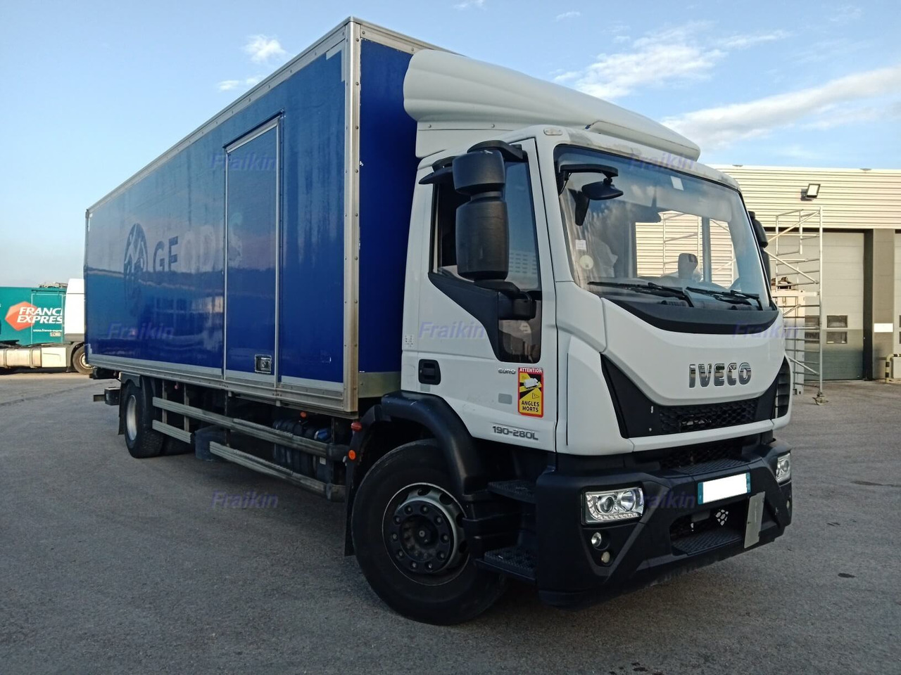 IVECO EUROCARGO 180EL28P - Φορτηγό κόφα: φωτογραφία 1 IVECO EUROCARGO 180EL28P - Φορτηγό κόφα: φωτογραφία 1