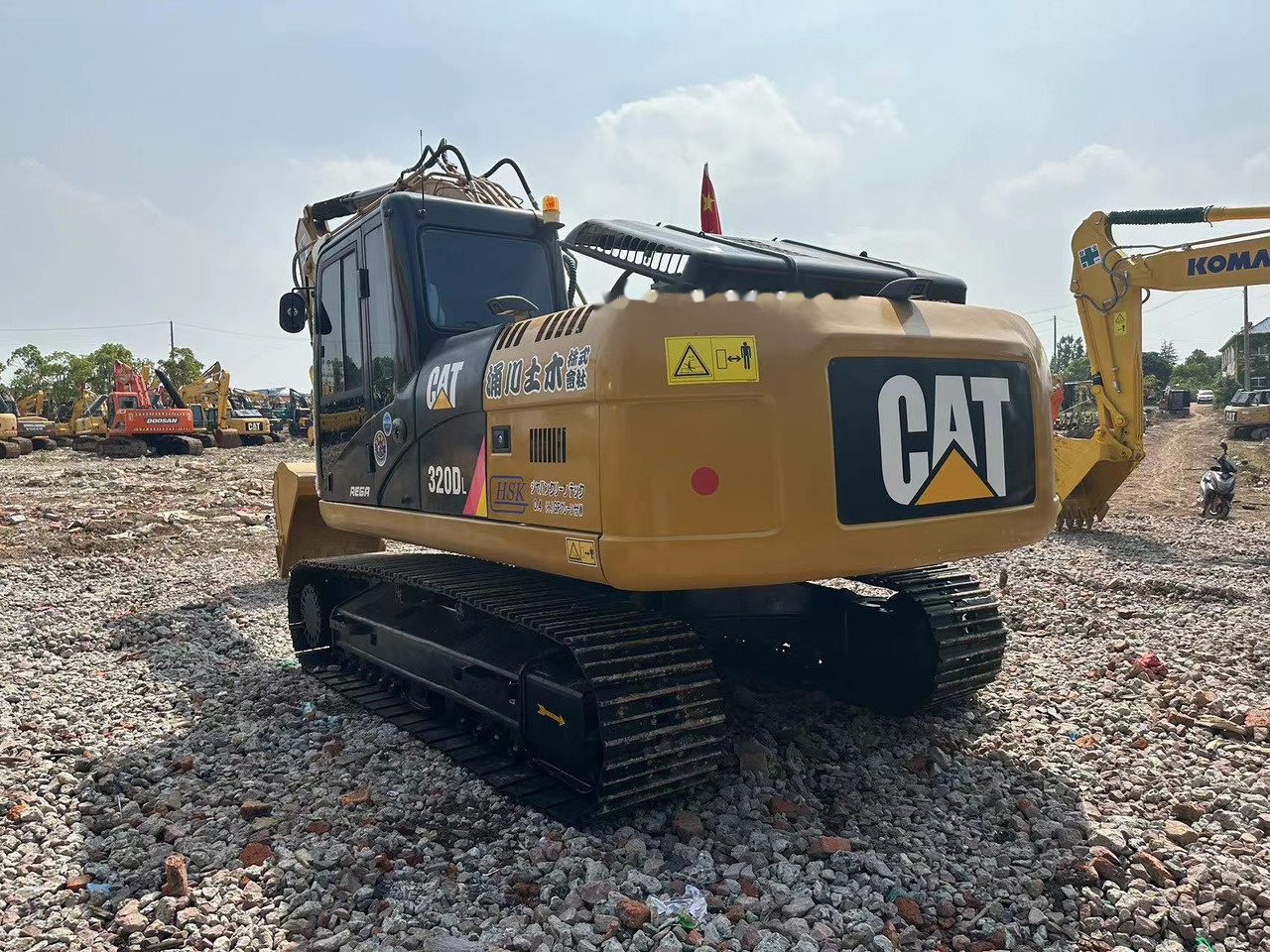 Caterpillar 320D2 - Ερπυστριοφόρος εκσκαφέας: φωτογραφία 1 Caterpillar 320D2 - Ερπυστριοφόρος εκσκαφέας: φωτογραφία 1