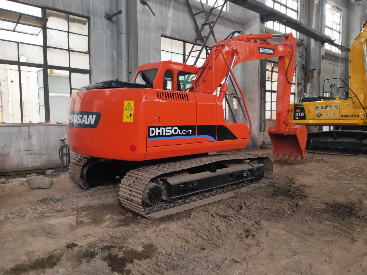 Doosan DH150LC-7 - Ερπυστριοφόρος εκσκαφέας: φωτογραφία 3 Doosan DH150LC-7 - Ερπυστριοφόρος εκσκαφέας: φωτογραφία 3