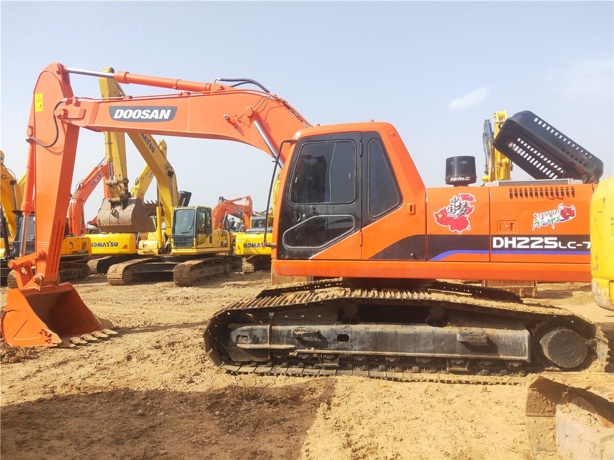 Doosan DH225 - Ερπυστριοφόρος εκσκαφέας: φωτογραφία 1 Doosan DH225 - Ερπυστριοφόρος εκσκαφέας: φωτογραφία 1