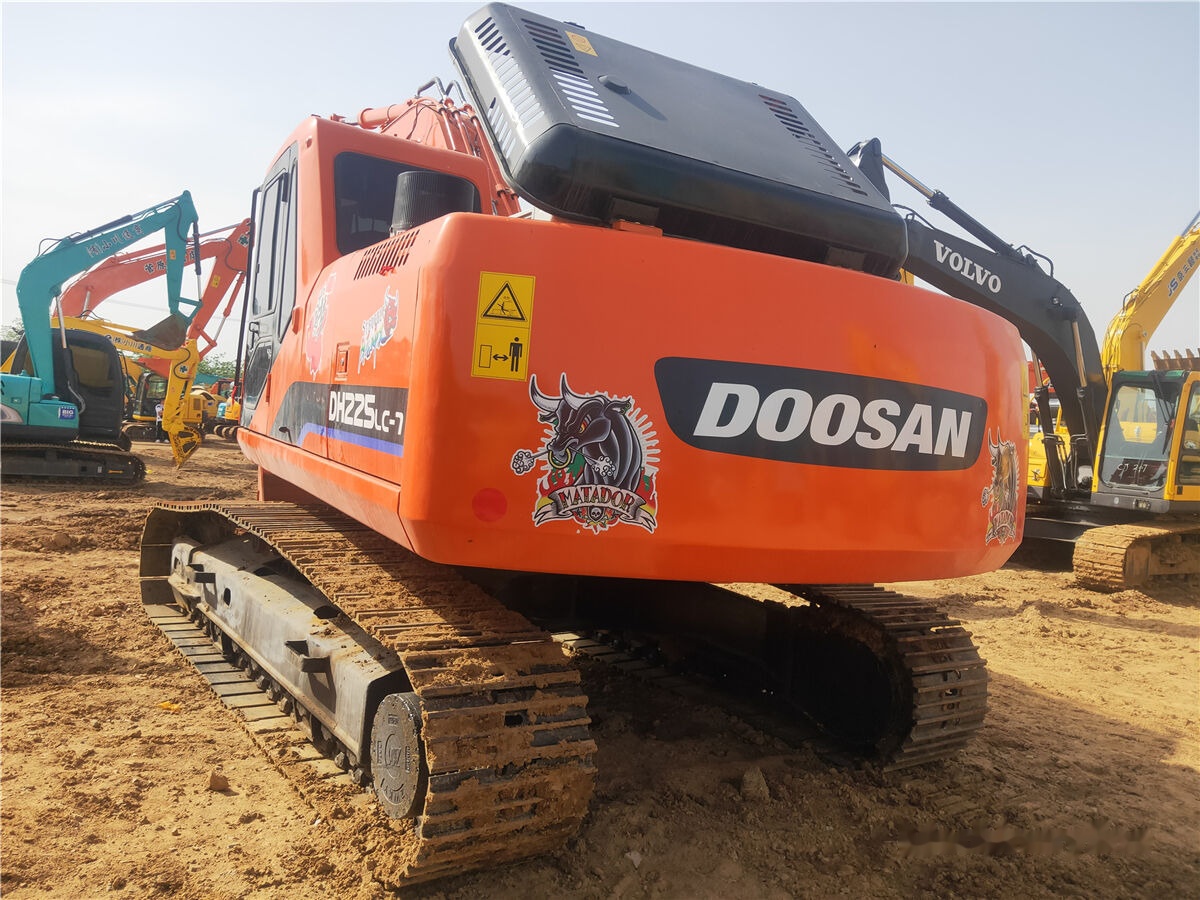 Doosan DH225 - Ερπυστριοφόρος εκσκαφέας: φωτογραφία 2 Doosan DH225 - Ερπυστριοφόρος εκσκαφέας: φωτογραφία 2