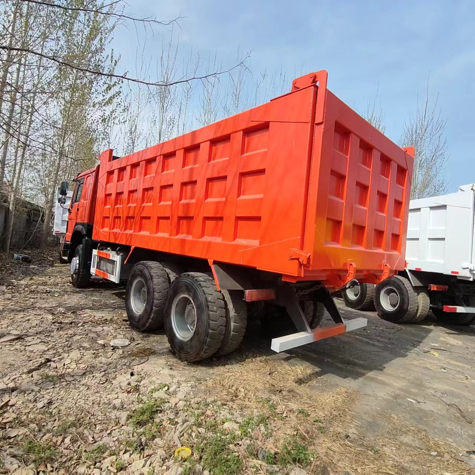 HOWO 371 6X4 - Φορτηγό ανατρεπόμενο: φωτογραφία 2 HOWO 371 6X4 - Φορτηγό ανατρεπόμενο: φωτογραφία 2