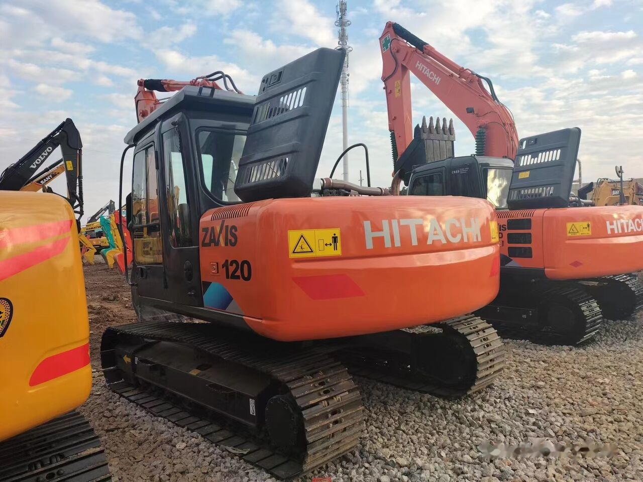 Hitachi ZX120 - Ερπυστριοφόρος εκσκαφέας: φωτογραφία 2 Hitachi ZX120 - Ερπυστριοφόρος εκσκαφέας: φωτογραφία 2