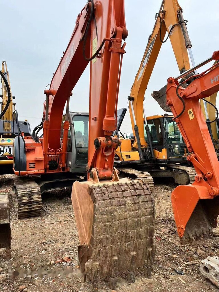 Hitachi ZX135 - Ερπυστριοφόρος εκσκαφέας: φωτογραφία 5 Hitachi ZX135 - Ερπυστριοφόρος εκσκαφέας: φωτογραφία 5