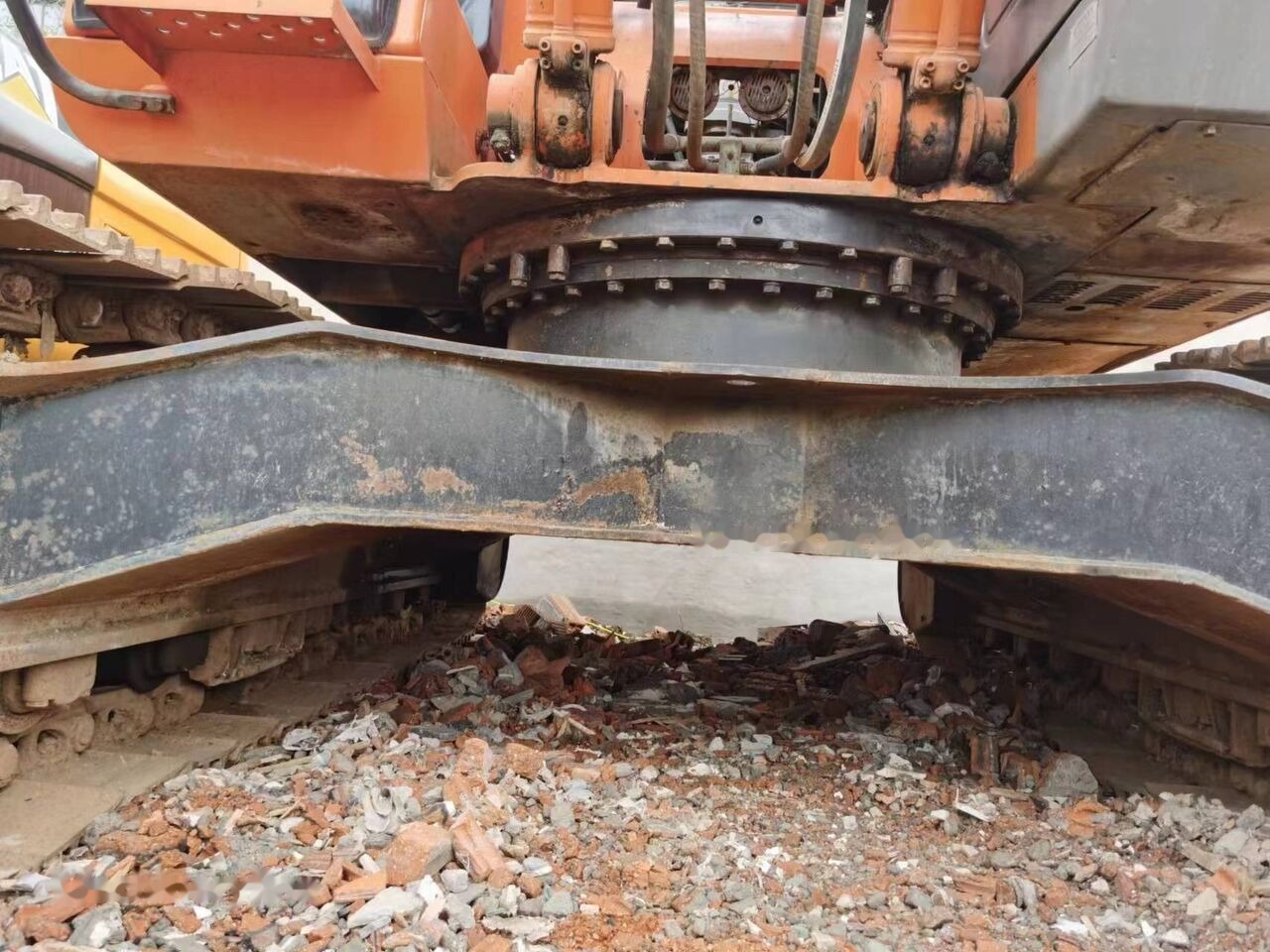 Hitachi ZX270 - Ερπυστριοφόρος εκσκαφέας: φωτογραφία 1 Hitachi ZX270 - Ερπυστριοφόρος εκσκαφέας: φωτογραφία 1