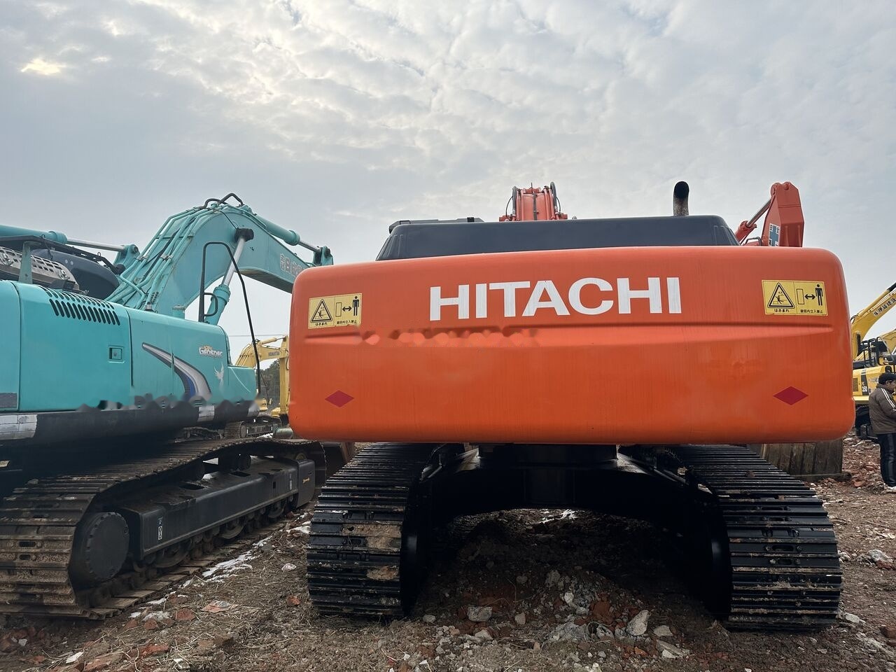Hitachi ZX350HG - Ερπυστριοφόρος εκσκαφέας: φωτογραφία 3 Hitachi ZX350HG - Ερπυστριοφόρος εκσκαφέας: φωτογραφία 3