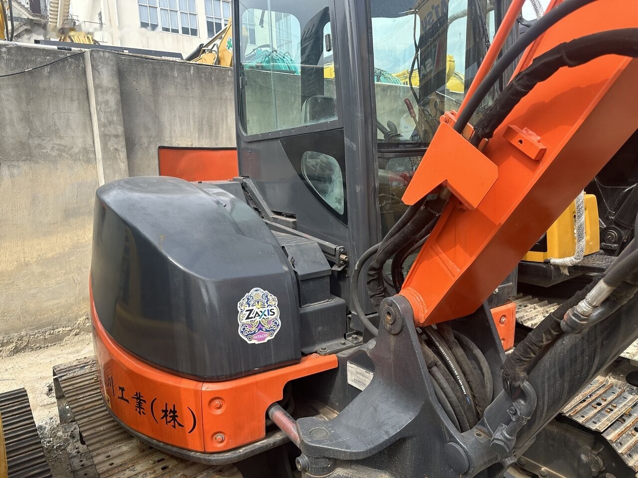 Hitachi ZX50U-2 - Μίνι εκσκαφέας: φωτογραφία 1 Hitachi ZX50U-2 - Μίνι εκσκαφέας: φωτογραφία 1