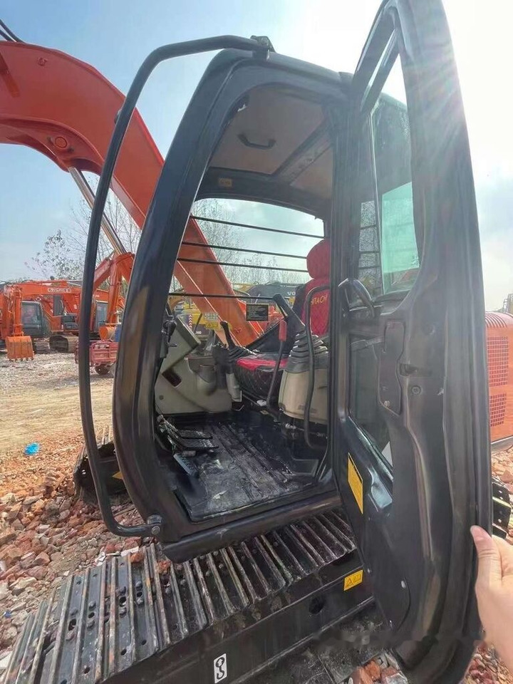 Hitachi ZX70 - Ερπυστριοφόρος εκσκαφέας: φωτογραφία 3 Hitachi ZX70 - Ερπυστριοφόρος εκσκαφέας: φωτογραφία 3
