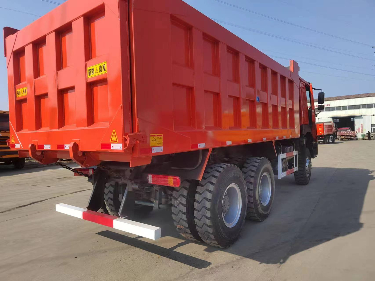 Φορτηγό ανατρεπόμενο Howo 371  6*4: φωτογραφία 6 Φορτηγό ανατρεπόμενο Howo 371  6*4: φωτογραφία 6