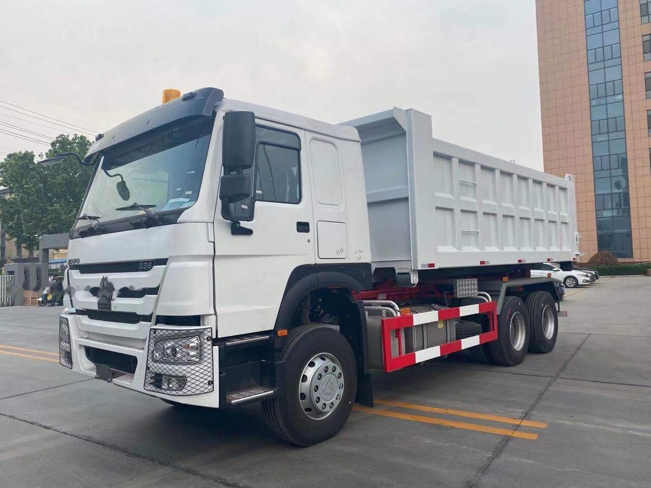 Howo 371 - Φορτηγό ανατρεπόμενο: φωτογραφία 5 Howo 371 - Φορτηγό ανατρεπόμενο: φωτογραφία 5