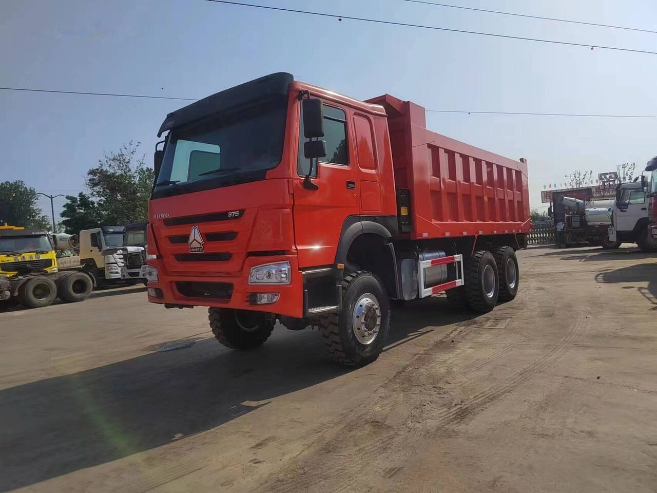 Howo 375 - Φορτηγό ανατρεπόμενο: φωτογραφία 5 Howo 375 - Φορτηγό ανατρεπόμενο: φωτογραφία 5