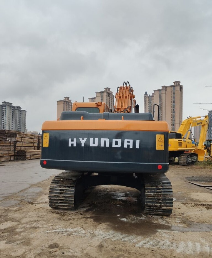 Hyundai R220LC-9s - Ερπυστριοφόρος εκσκαφέας: φωτογραφία 1 Hyundai R220LC-9s - Ερπυστριοφόρος εκσκαφέας: φωτογραφία 1
