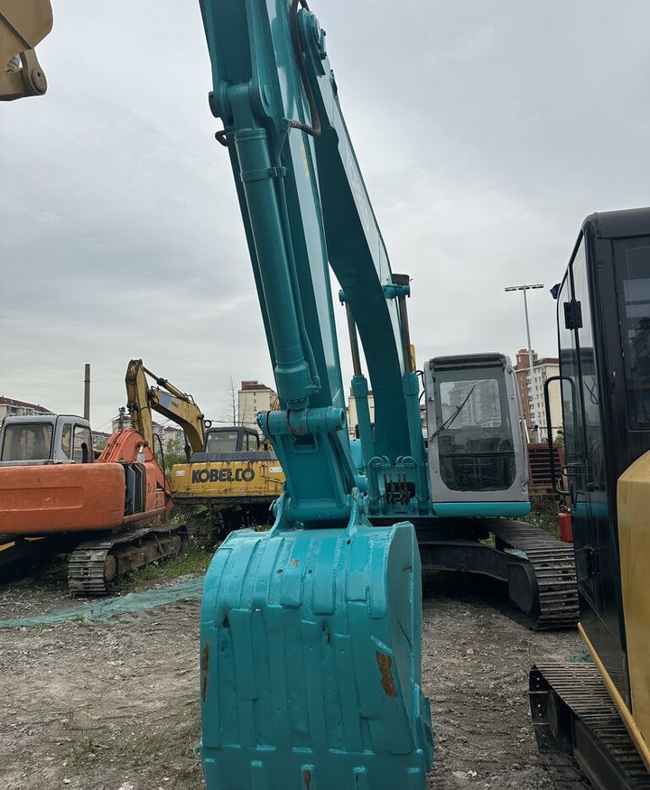 Kobelco SK200 - Ερπυστριοφόρος εκσκαφέας: φωτογραφία 2 Kobelco SK200 - Ερπυστριοφόρος εκσκαφέας: φωτογραφία 2