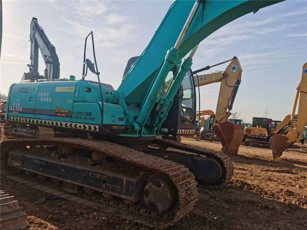 Kobelco SK210LC - Ερπυστριοφόρος εκσκαφέας: φωτογραφία 1 Kobelco SK210LC - Ερπυστριοφόρος εκσκαφέας: φωτογραφία 1