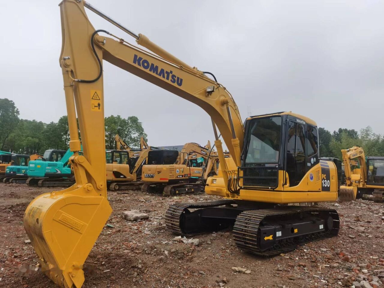 Komatsu PC130 - Ερπυστριοφόρος εκσκαφέας: φωτογραφία 5 Komatsu PC130 - Ερπυστριοφόρος εκσκαφέας: φωτογραφία 5
