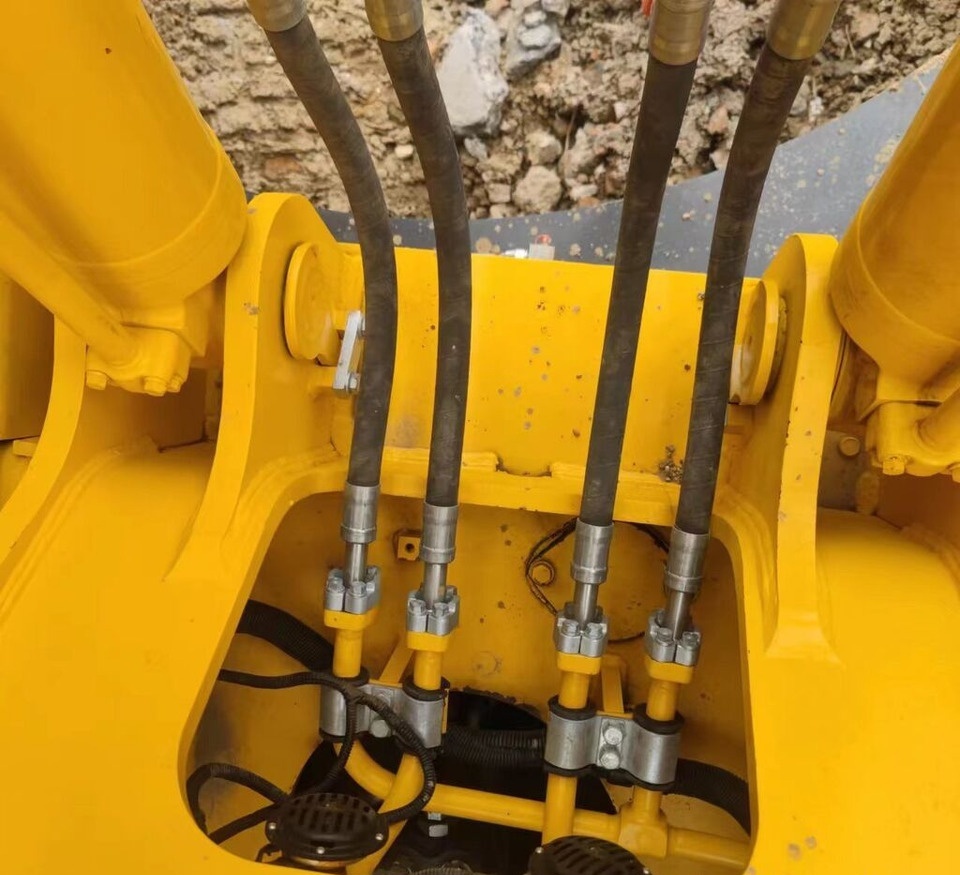 Komatsu PC220-8 - Ερπυστριοφόρος εκσκαφέας: φωτογραφία 4 Komatsu PC220-8 - Ερπυστριοφόρος εκσκαφέας: φωτογραφία 4