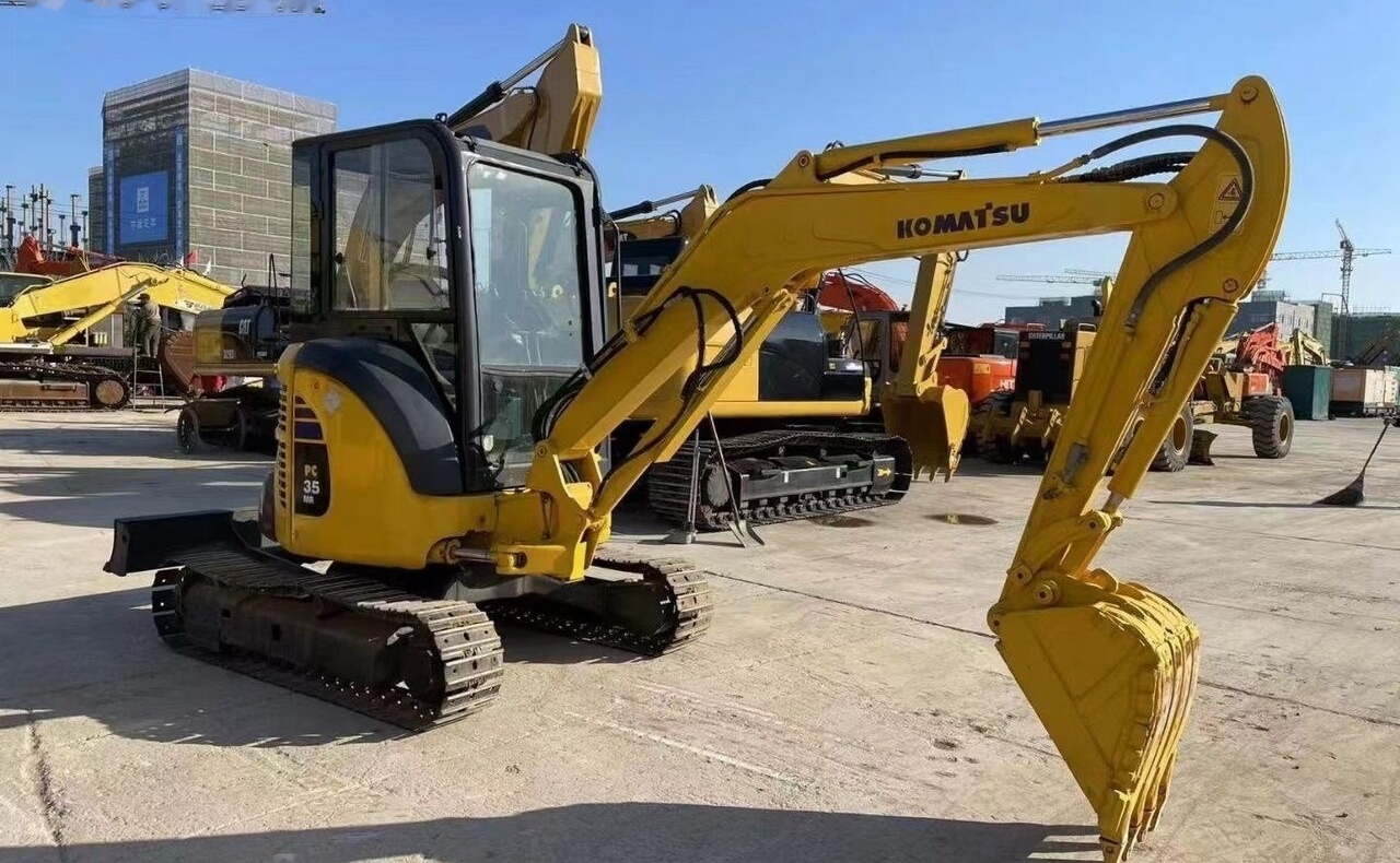 Komatsu PC35 - Μίνι εκσκαφέας: φωτογραφία 5 Komatsu PC35 - Μίνι εκσκαφέας: φωτογραφία 5