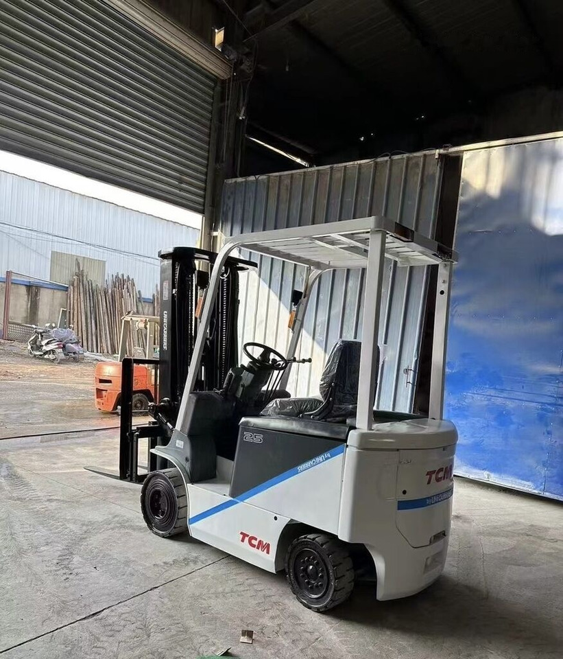 TCM FD25-7 - Ηλεκτροκίνητο περονοφόρο: φωτογραφία 4 TCM FD25-7 - Ηλεκτροκίνητο περονοφόρο: φωτογραφία 4