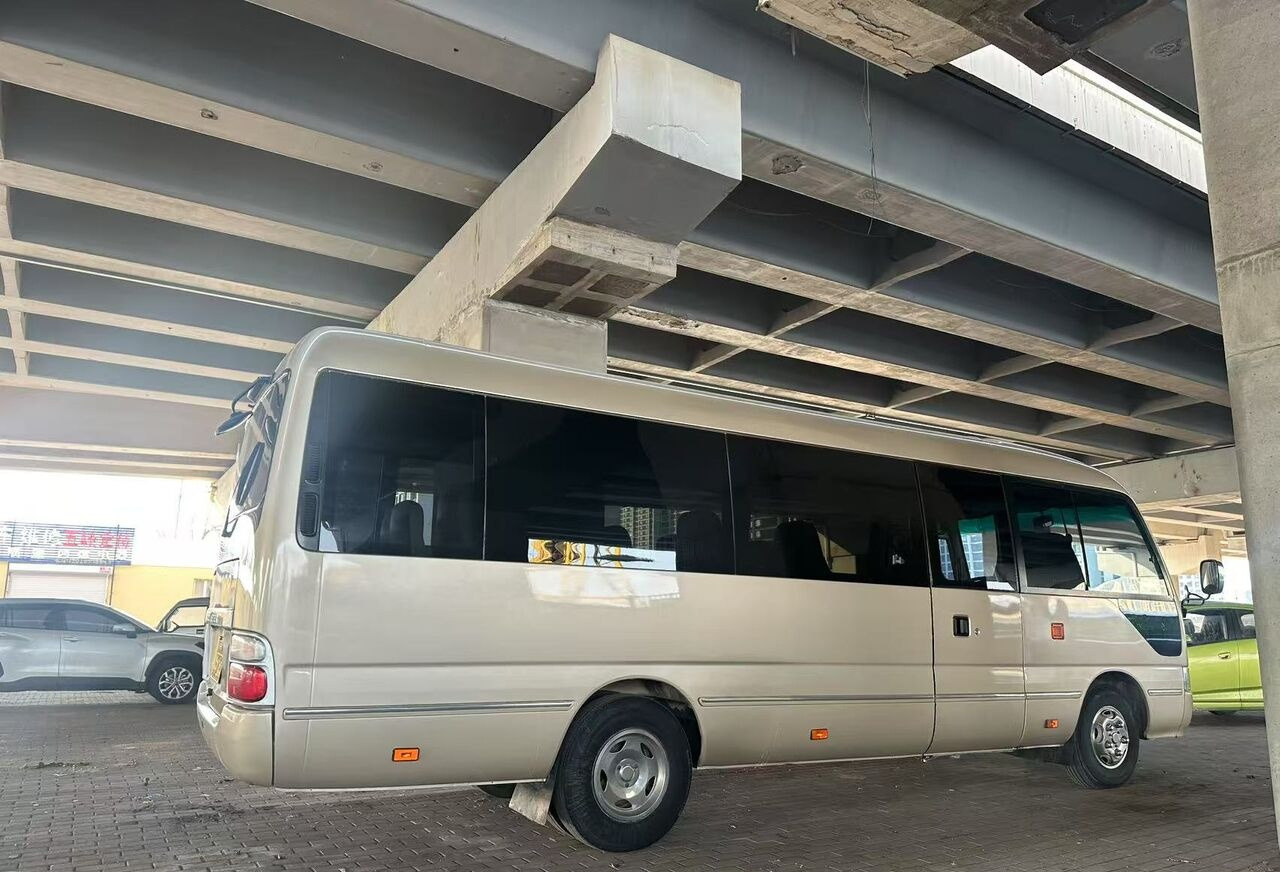 Toyota 1HZ - Προαστιακό λεωφορείο: φωτογραφία 5 Toyota 1HZ - Προαστιακό λεωφορείο: φωτογραφία 5