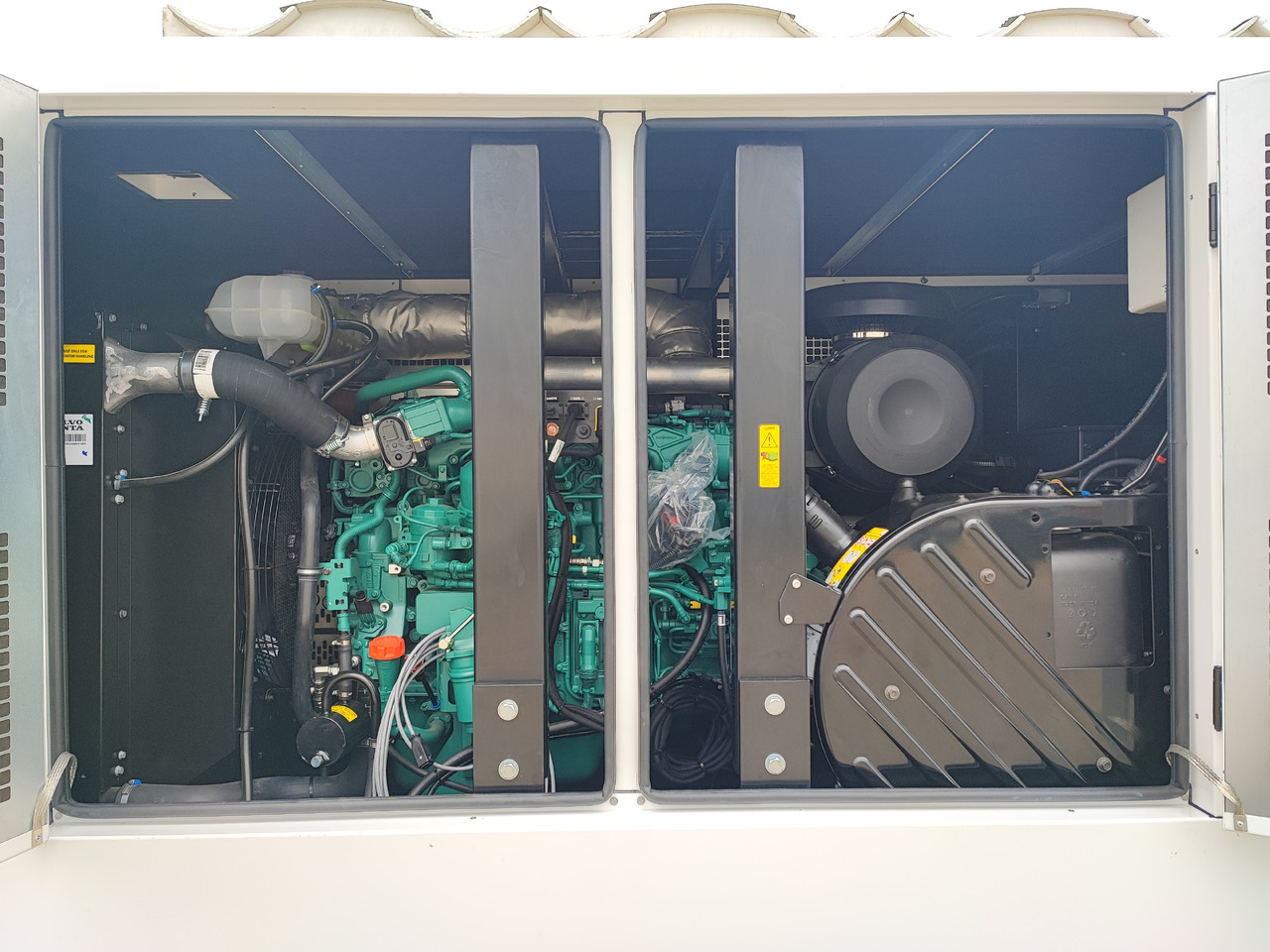 VOLVO PENTA 250 kVA GENERATOR STAGE V INMESOL IVRN5-280 - Βιομηχανική γεννήτρια: φωτογραφία 5 VOLVO PENTA 250 kVA GENERATOR STAGE V INMESOL IVRN5-280 - Βιομηχανική γεννήτρια: φωτογραφία 5