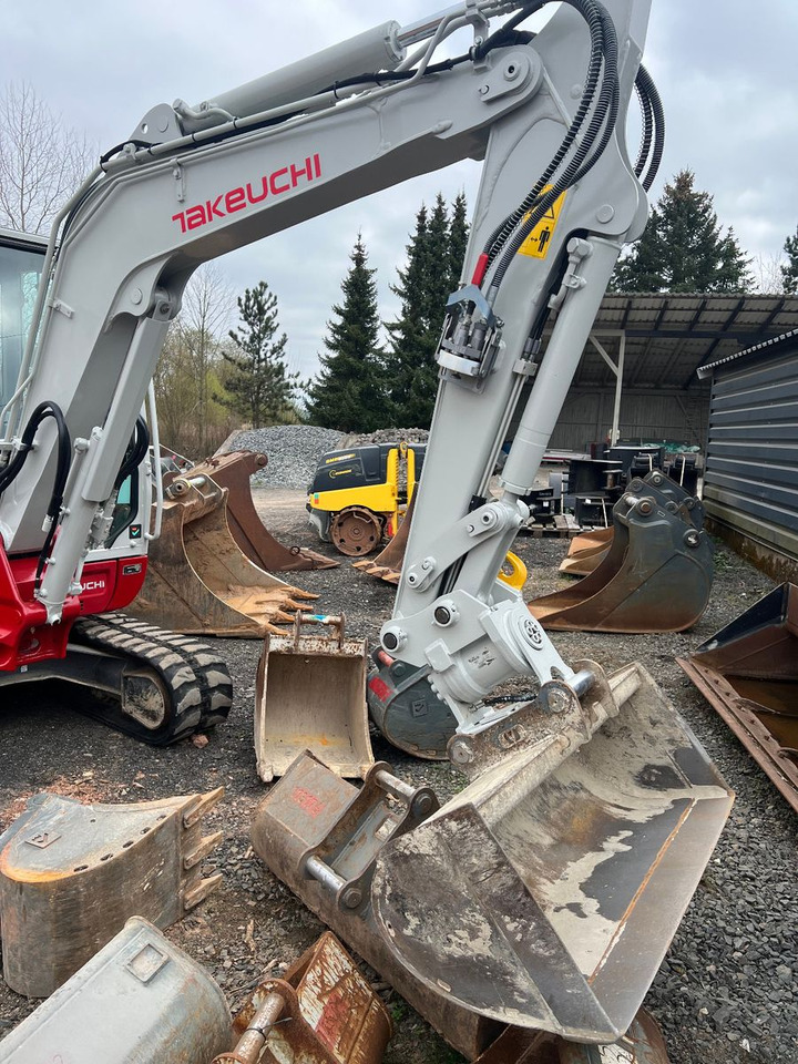 Takeuchi TB 240 DPF V4 - Μίνι εκσκαφέας: φωτογραφία 2 Takeuchi TB 240 DPF V4 - Μίνι εκσκαφέας: φωτογραφία 2