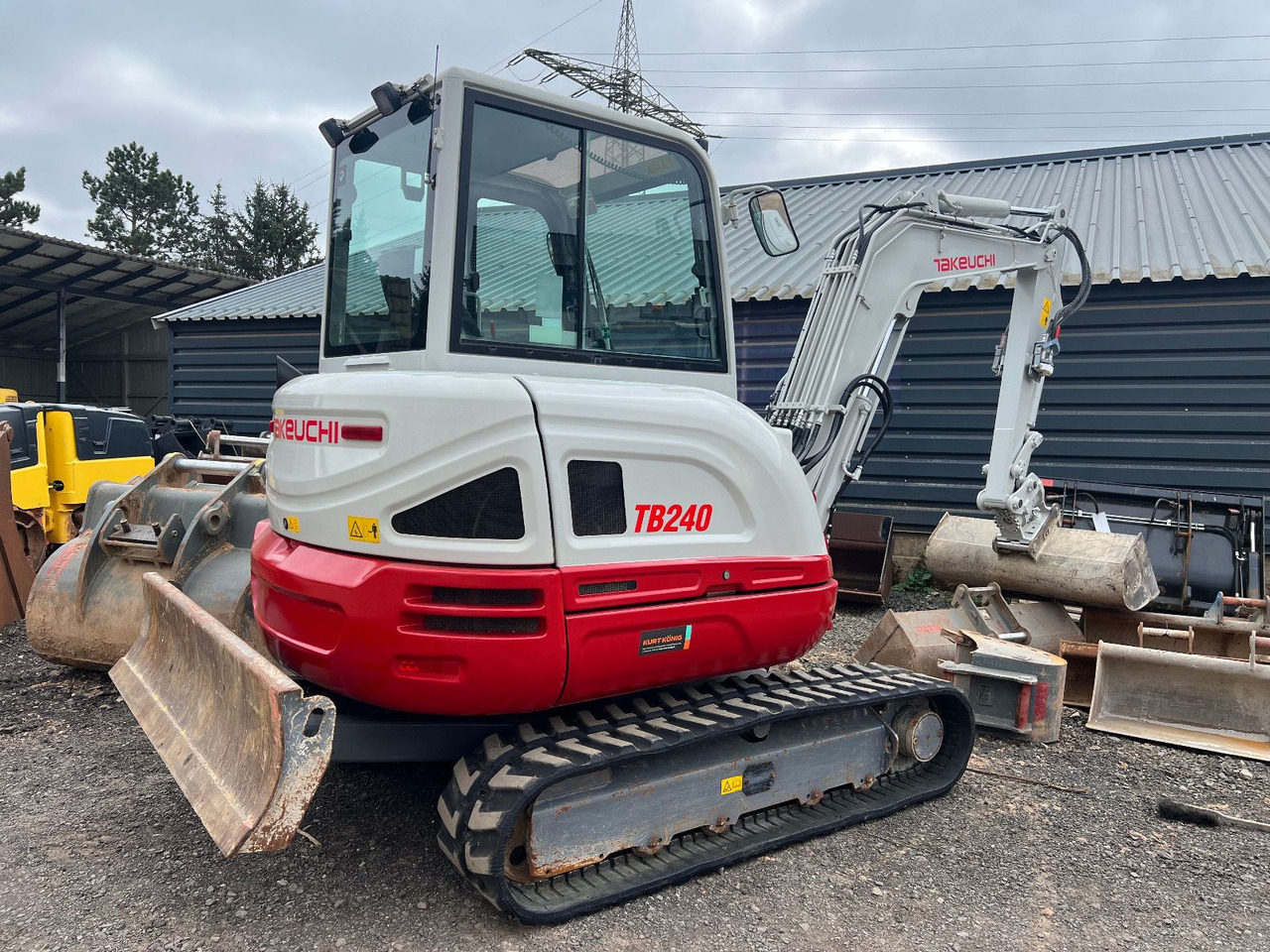 Takeuchi TB 240 DPF V4 - Μίνι εκσκαφέας: φωτογραφία 1 Takeuchi TB 240 DPF V4 - Μίνι εκσκαφέας: φωτογραφία 1