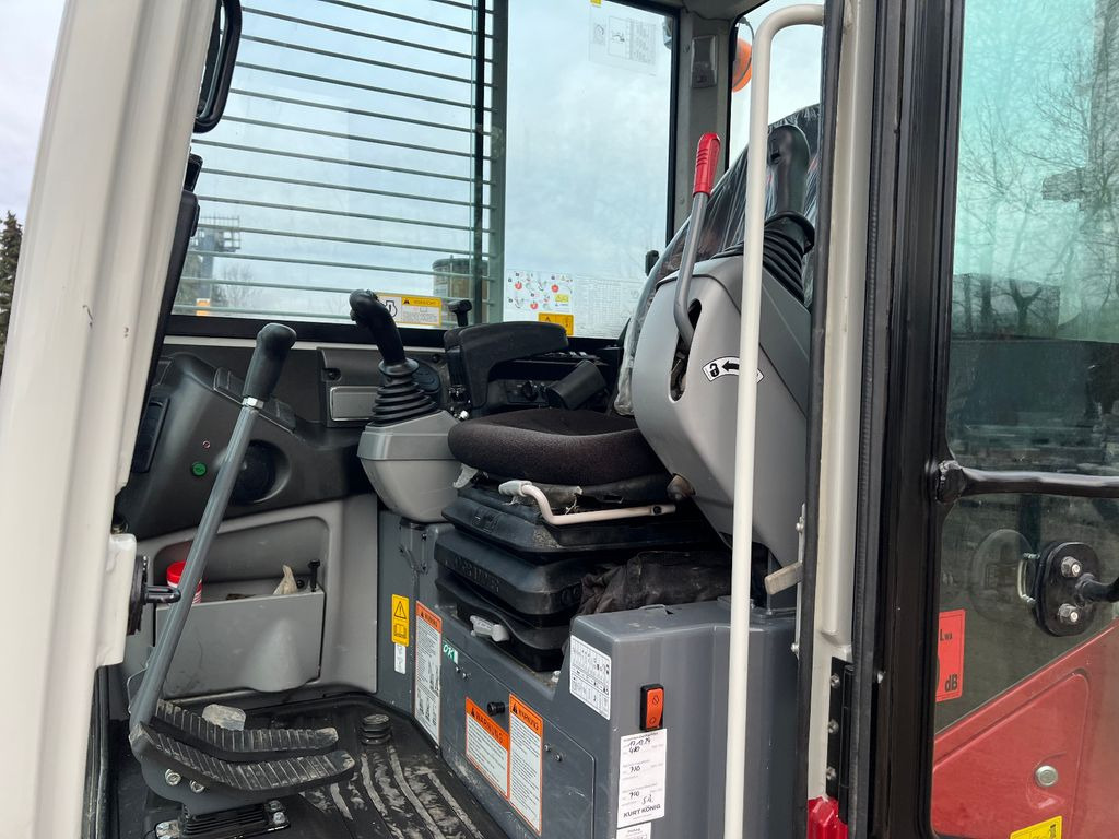 Takeuchi TB 280 FR V4 - Ερπυστριοφόρος εκσκαφέας: φωτογραφία 5 Takeuchi TB 280 FR V4 - Ερπυστριοφόρος εκσκαφέας: φωτογραφία 5