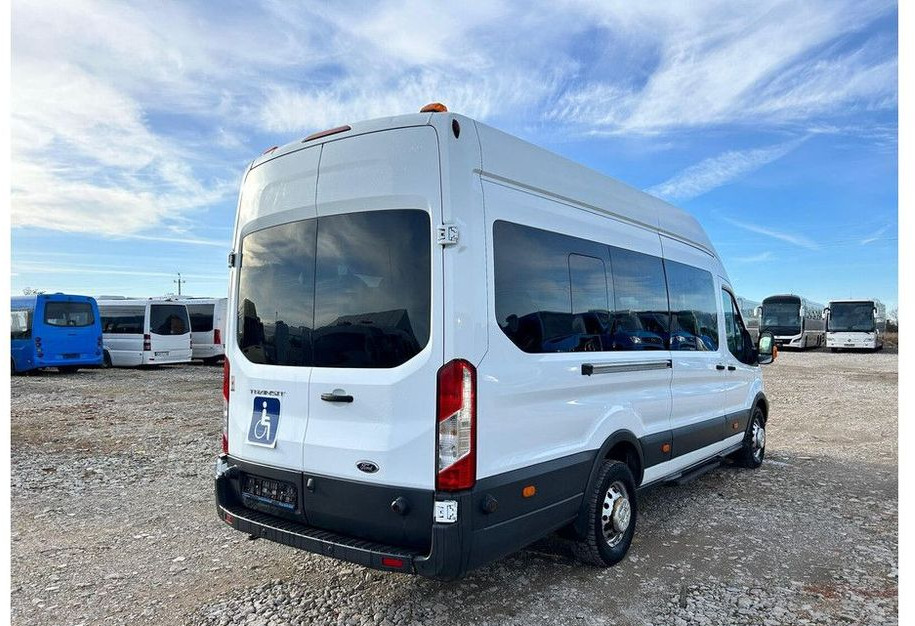 Μικρό λεωφορείο, Επιβατικό βαν Ford Transit: φωτογραφία 8
