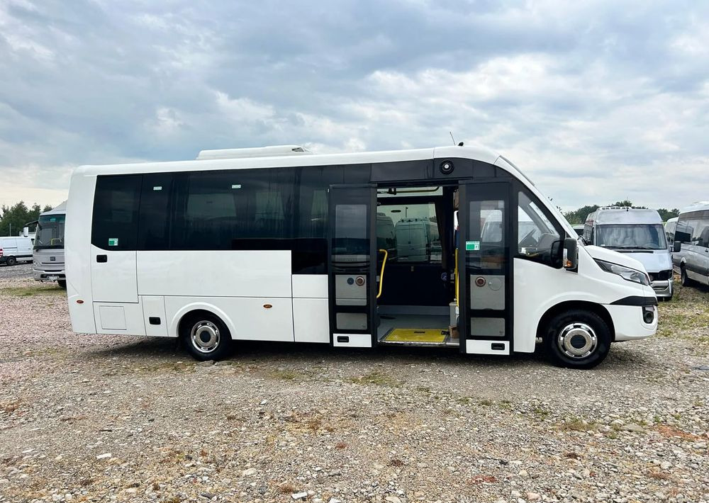 Iveco Daily Rosero City - Μικρό λεωφορείο, Επιβατικό βαν: φωτογραφία 3 Iveco Daily Rosero City - Μικρό λεωφορείο, Επιβατικό βαν: φωτογραφία 3