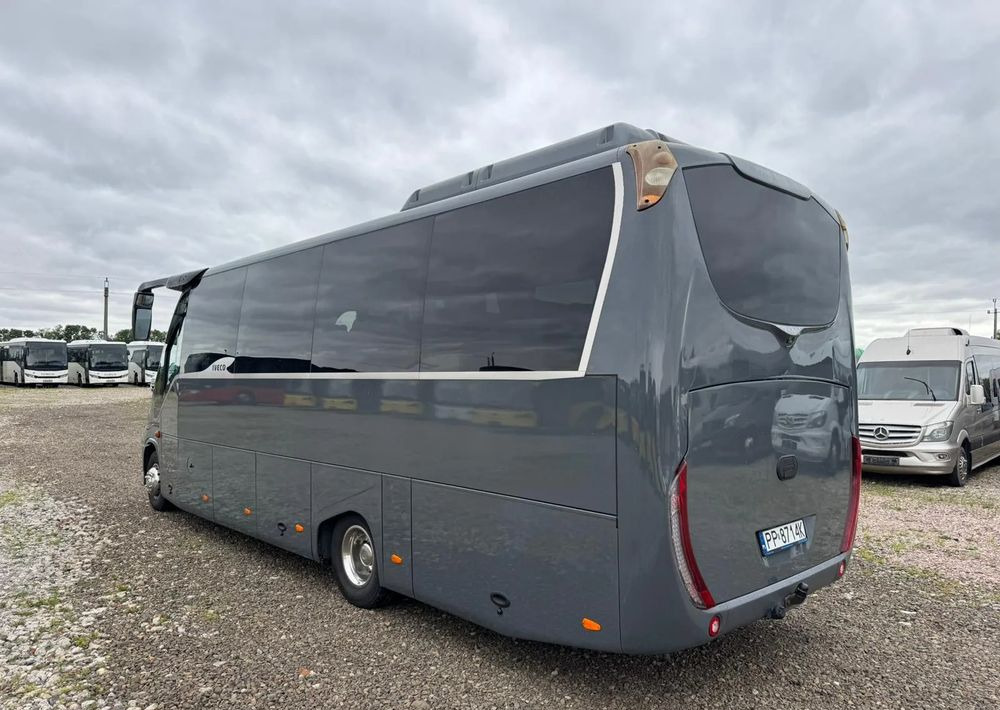 Iveco Daily - Πούλμαν: φωτογραφία 4 Iveco Daily - Πούλμαν: φωτογραφία 4