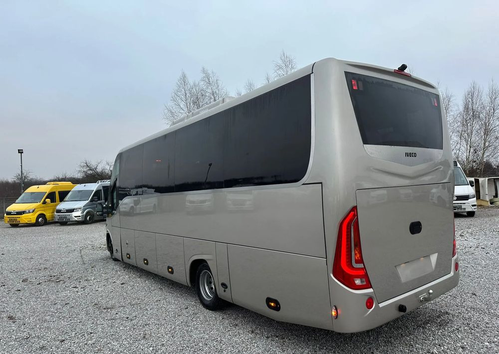Iveco Daily - Μικρό λεωφορείο, Επιβατικό βαν: φωτογραφία 5 Iveco Daily - Μικρό λεωφορείο, Επιβατικό βαν: φωτογραφία 5