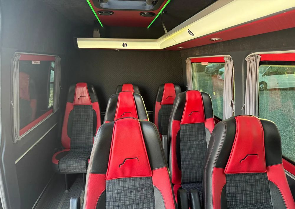 Μικρό λεωφορείο, Επιβατικό βαν Mercedes-Benz Sprinter: φωτογραφία 15