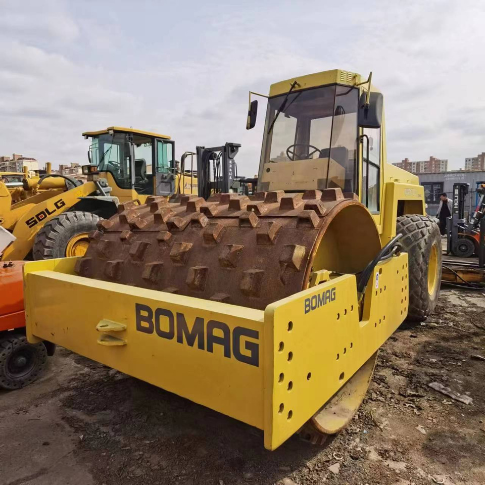 BOMAG BW217D-2 - Οδοστρωτήρες: φωτογραφία 1 BOMAG BW217D-2 - Οδοστρωτήρες: φωτογραφία 1