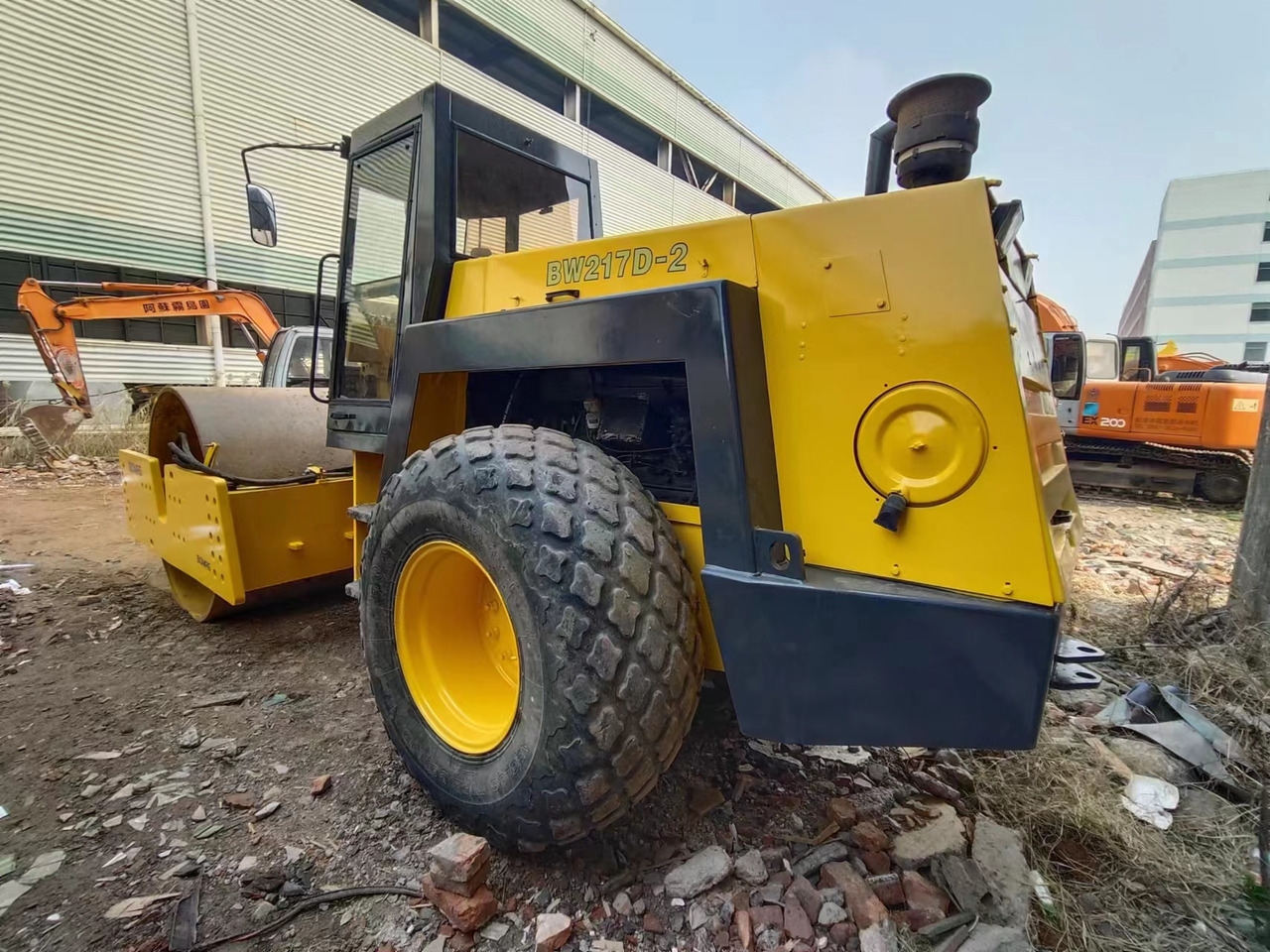 BOMAG BW217D-2 - Οδοστρωτήρες: φωτογραφία 2 BOMAG BW217D-2 - Οδοστρωτήρες: φωτογραφία 2