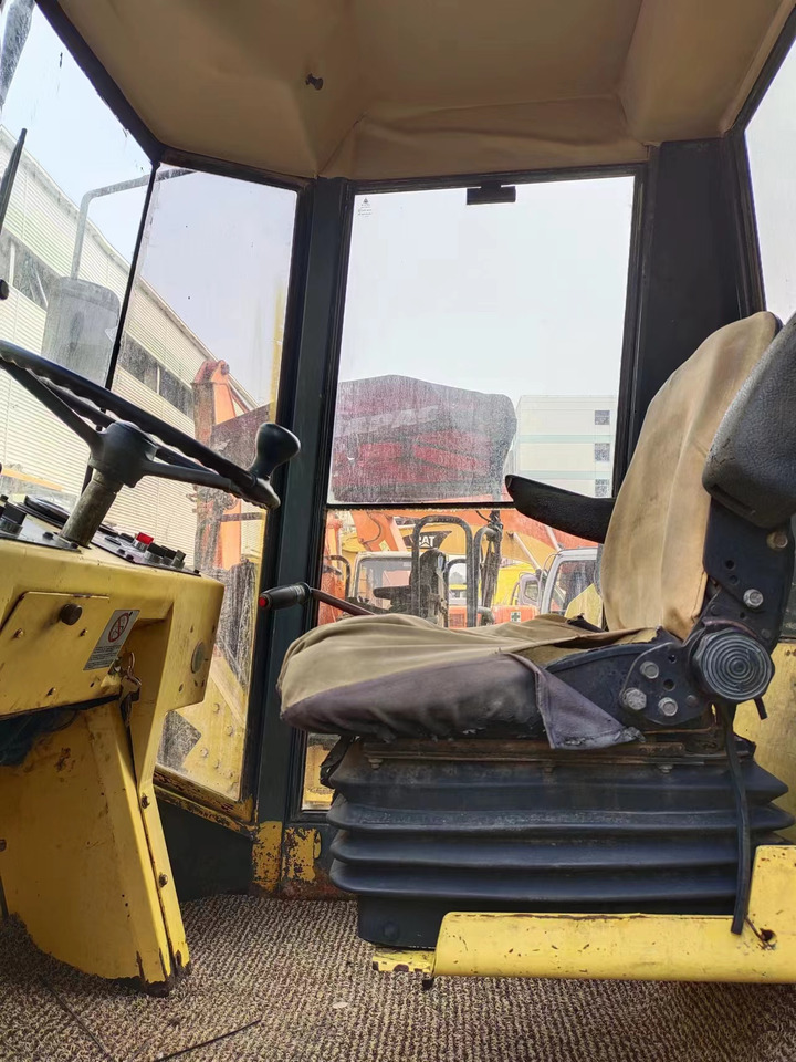 BOMAG BW217D-2 - Οδοστρωτήρες: φωτογραφία 3 BOMAG BW217D-2 - Οδοστρωτήρες: φωτογραφία 3