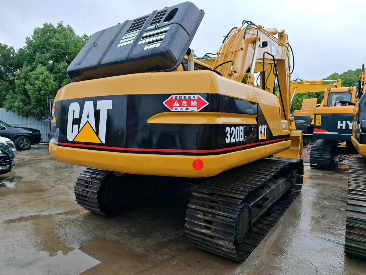 CATERPILLAR 320BL - Ερπυστριοφόρος εκσκαφέας: φωτογραφία 2 CATERPILLAR 320BL - Ερπυστριοφόρος εκσκαφέας: φωτογραφία 2