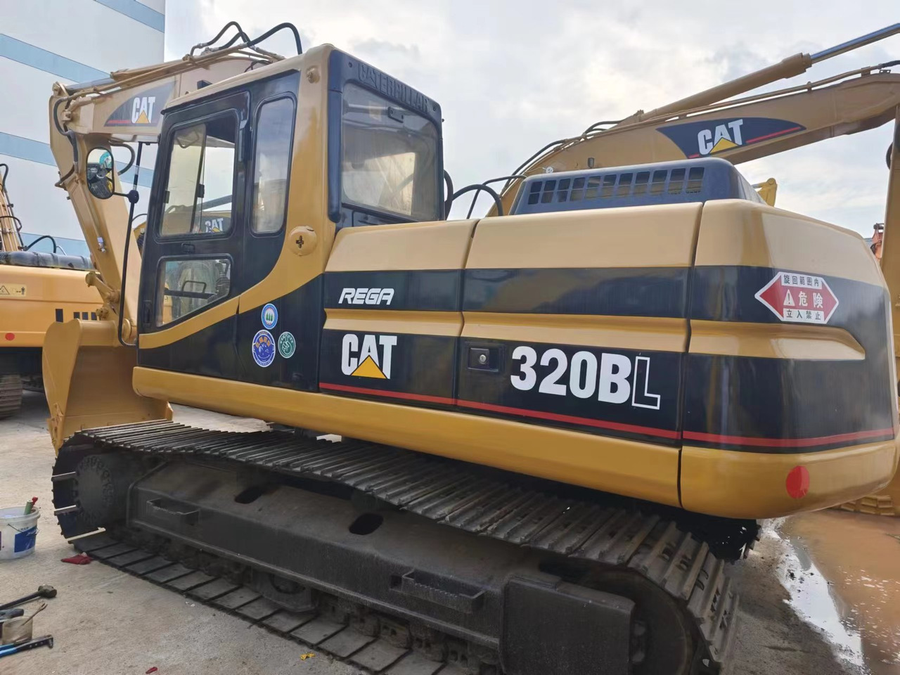 CATERPILLAR CAT 320BL - Ερπυστριοφόρος εκσκαφέας: φωτογραφία 1 CATERPILLAR CAT 320BL - Ερπυστριοφόρος εκσκαφέας: φωτογραφία 1