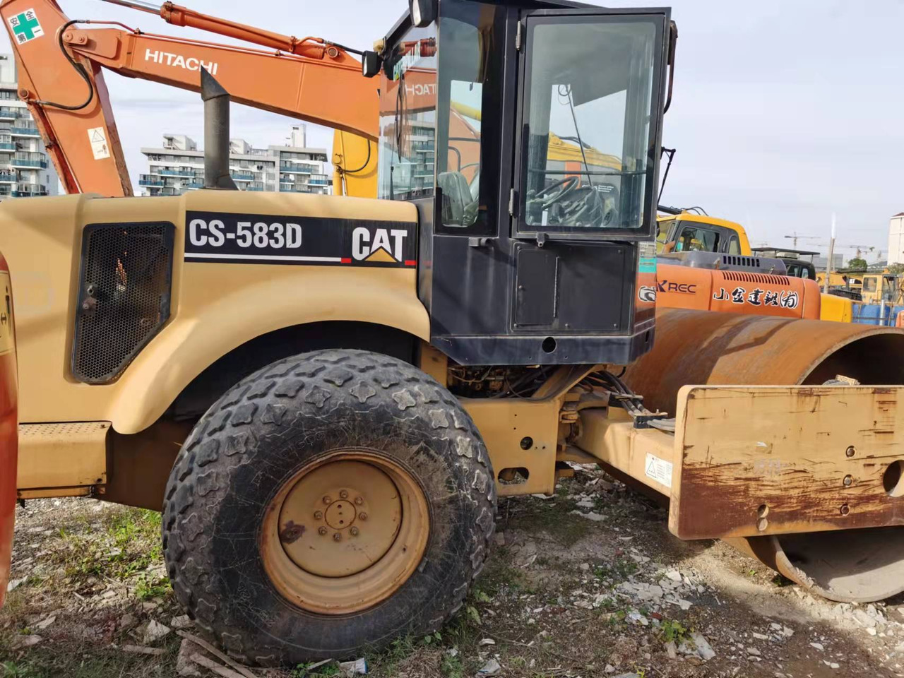 CATERPILLAR CS 583D - Οδοστρωτήρες: φωτογραφία 3 CATERPILLAR CS 583D - Οδοστρωτήρες: φωτογραφία 3