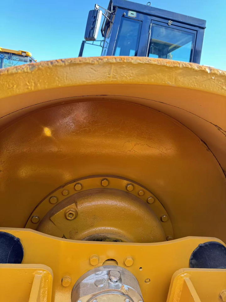 CATERPILLAR CS683E - Ασφαλτικός οδοστρωτήρας: φωτογραφία 5 CATERPILLAR CS683E - Ασφαλτικός οδοστρωτήρας: φωτογραφία 5