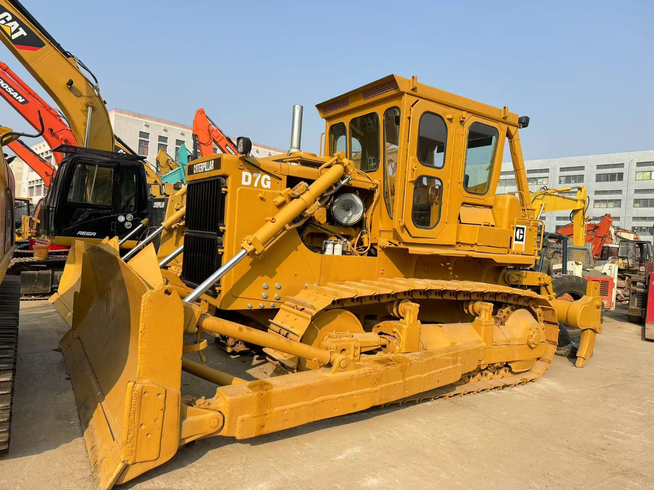 CATERPILLAR D7G - Μπουλντόζα: φωτογραφία 1 CATERPILLAR D7G - Μπουλντόζα: φωτογραφία 1
