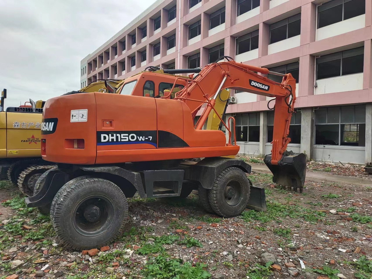 DOOSAN DH150W-7 - Τροχοφόρος εκσκαφέας: φωτογραφία 5 DOOSAN DH150W-7 - Τροχοφόρος εκσκαφέας: φωτογραφία 5