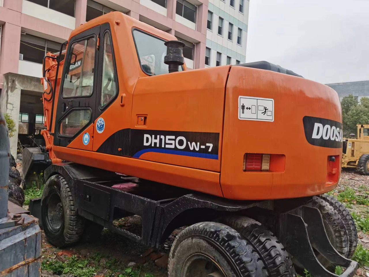 DOOSAN DH150W-7 - Τροχοφόρος εκσκαφέας: φωτογραφία 2 DOOSAN DH150W-7 - Τροχοφόρος εκσκαφέας: φωτογραφία 2