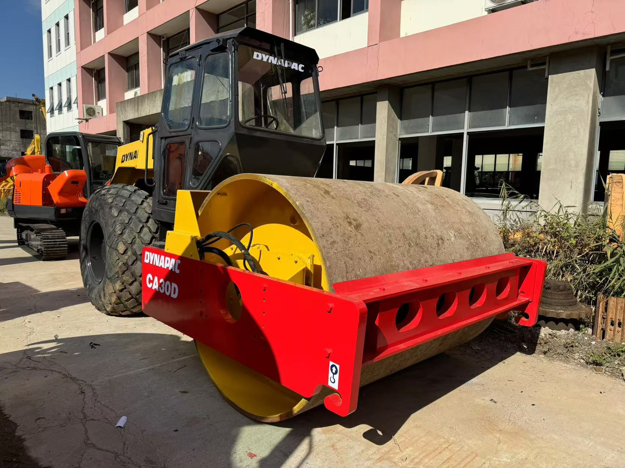 DYNAPAC CA30D - Οδοστρωτήρες: φωτογραφία 2 DYNAPAC CA30D - Οδοστρωτήρες: φωτογραφία 2