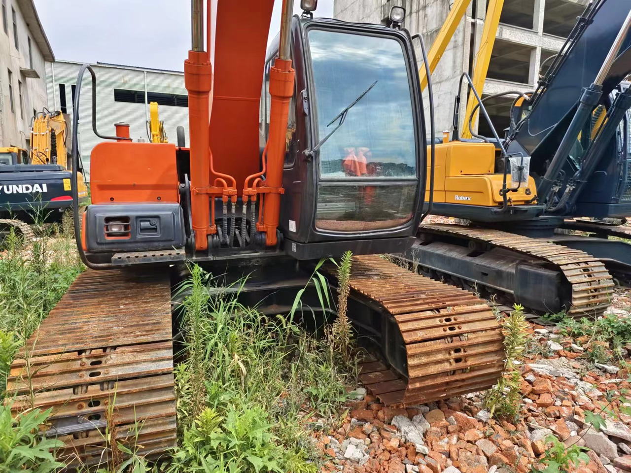 HITACHI EX120-5 - Ερπυστριοφόρος εκσκαφέας: φωτογραφία 3 HITACHI EX120-5 - Ερπυστριοφόρος εκσκαφέας: φωτογραφία 3