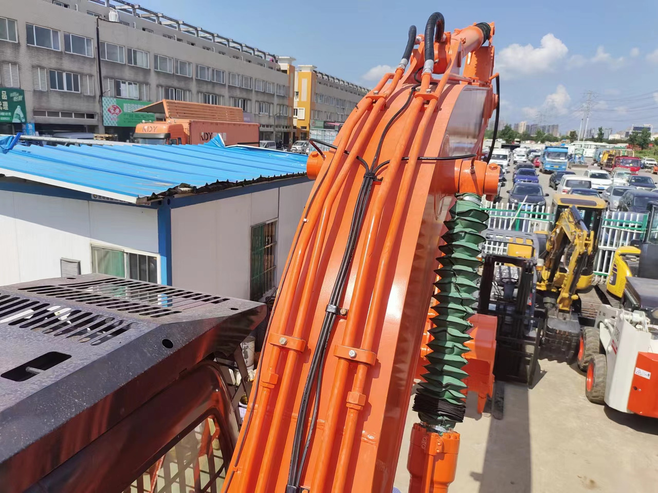 HITACHI ZX200 - Ερπυστριοφόρος εκσκαφέας: φωτογραφία 4 HITACHI ZX200 - Ερπυστριοφόρος εκσκαφέας: φωτογραφία 4